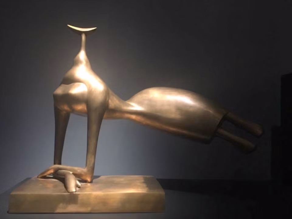 "Tôi muốn đóng góp cho đất nước, cho nền nghệ thuật nước nhà một nhân cách, một góc nhìn nghệ thuật mới trong các tác phẩm của mình. Những tác phẩm của tôi ra đời từ suốt những năm tháng miệt mài sáng tạo không ngừng nghỉ từ cả giai đoạn khó khăn nhất của đất nước đến hiện tại", nhà điêu khắc Tạ Quang Bạo chia sẻ.