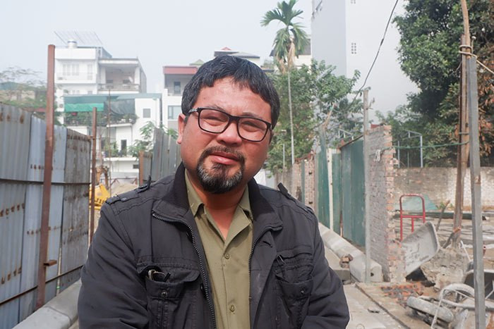 Cùng ngày (24/12), trao đổi với PV về sự việc trên, ông Phạm Huy Hoàng - Giám đốc công ty cổ phần Thành Luân cho biết, trước khi thi công đoạn mương trên đã làm đơn lên UBND phường Ngọc Hà, hiện đang có kế hoạch làm đơn gửi lên UBND quận Ba Đình.