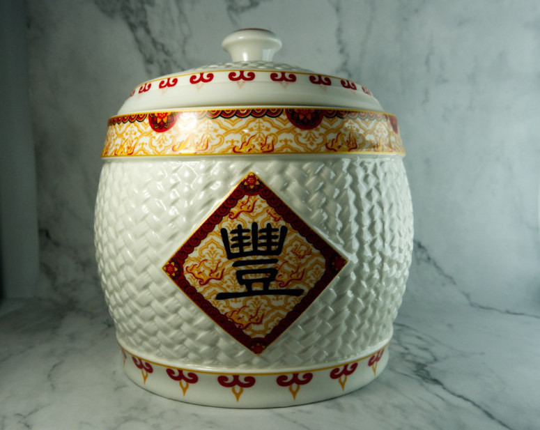 Am tham vui thu nay vao thung gao giup gia chu doi doi, dem tien moi tay