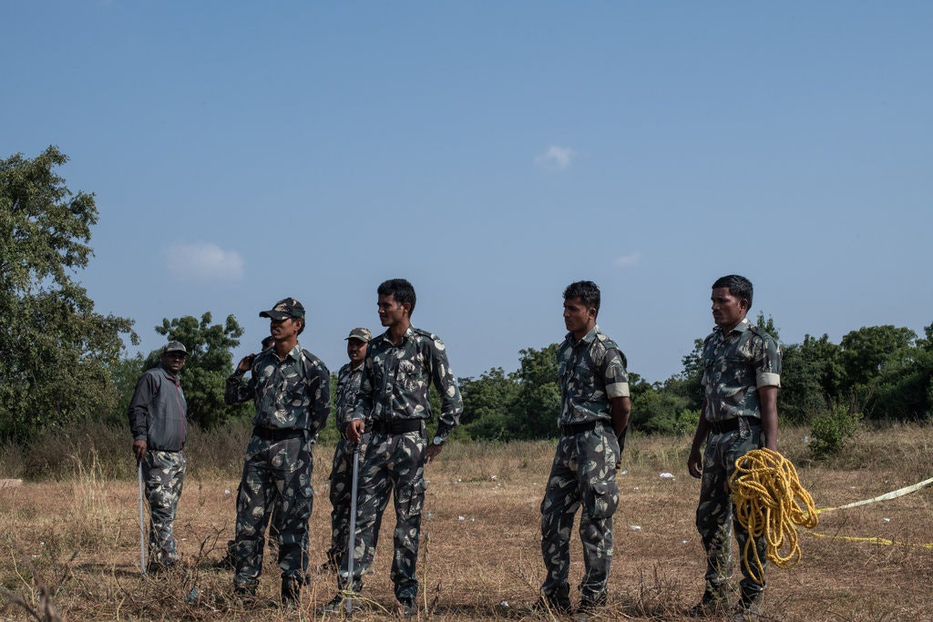 La lung cach phan ung cua nguoi dan khi nhom hiep dam, dot xac bac si bi ban chet-Hinh-3