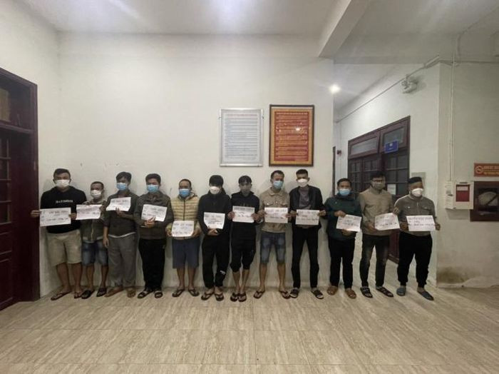 Tin nong 29/12: Giai vay cho ban gai, thieu nien 16 tuoi xa sung o Binh Duong-Hinh-2