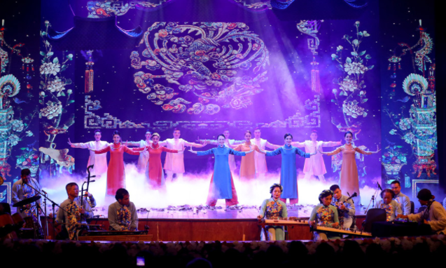 Nhin lai nhung van de noi com nhat trong nam 2021