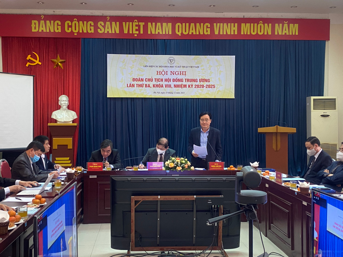 Hop Doan Chu tich Lien hiep Hoi Viet Nam lan thu 3 - Khoa VIII-Hinh-5