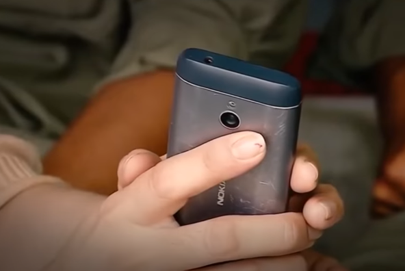 Rạng sáng 22/4/2018, điều tra viên nhận được tin báo về việc Hưng thường lui tới casino. Hiện y thuê phòng trọ tại Cần Đan, Campuchia (Ảnh minh họa)