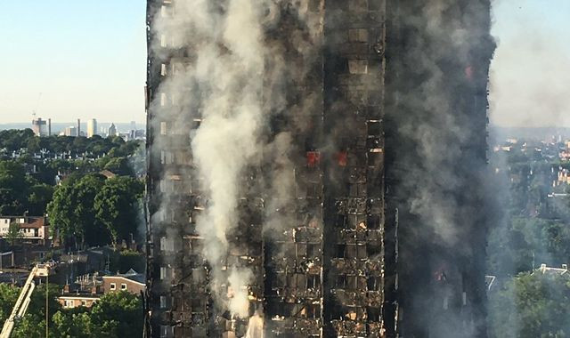 Ngay sau vụ cháy, nhiều sự thật được “phanh phui” về những tòa chung cư không đảm bảo quy định PCCC.