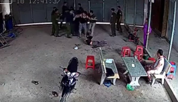 Cong an bi “to” danh dan o TQ: Su that bat ngo