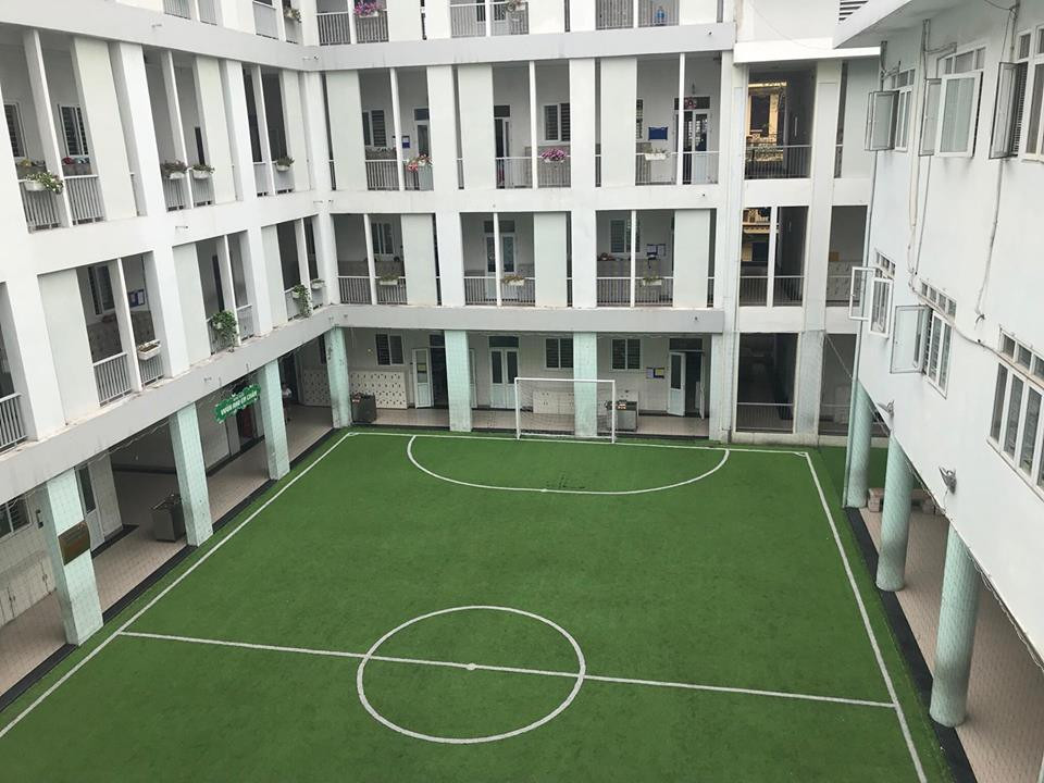 Bên trong trường học nơi xảy ra vụ việc.