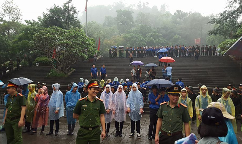 Giỗ Tổ Hùng Vương năm 2018 được Ban tổ chức quyết tâm phấn đấu đảm bảo tuyệt đối an toàn, trang nghiêm, thành kính, đồng thời kiên quyết thực hiện "5 không": Không có tình trạng ùn tắc giao thông; không để xảy ra tình trạng kinh doanh, dịch vụ với giá cả mang tính "chặt chém"; không có người ăn xin; không để xảy ra các hành vi mang tính phản cảm; không để mất vệ sinh an toàn thực phẩm.