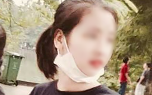 Nữ sinh Hằng có khuôn mặt xinh đẹp. Hiện cơ quan công an đang khẩn trương điều tra, làm rõ nguyên nhân cái chết của nữ sinh này.