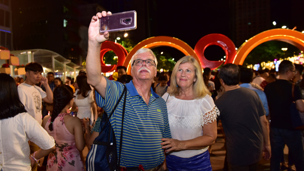 Đây cũng là nơi hội tụ giá trị độc đáo, vui xuân, đón Tết cổ truyền của dân tộc, đó là sum họp, đầm ấm, vui tươi, nhân văn và đậm nghĩa tình.