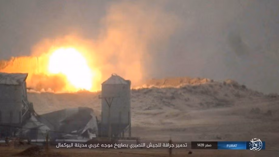 Anh nong hoi phien quan IS tu thu trong thanh pho Albu Kamal-Hinh-9