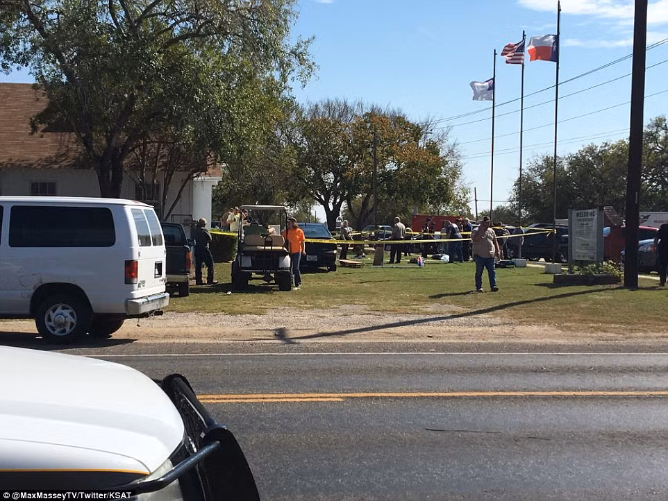 Can canh hien truong xa sung kinh hoang trong nha tho o My-Hinh-4