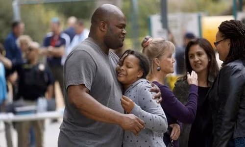 My: Phu huynh bat giao vien tieu hoc lam con tin