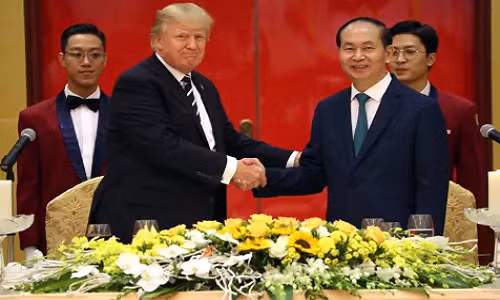 Bao chi nuoc ngoai dac biet quan tam chuyen tham Viet Nam cua ong Trump