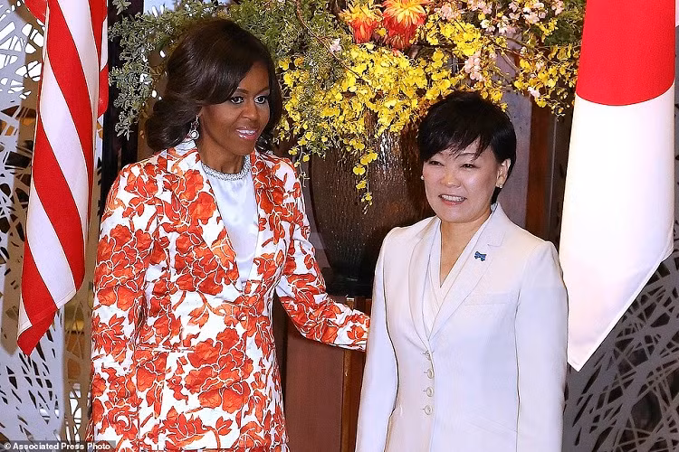 Dieu it biet ve De nhat phu nhan Nhat Ban Akie Abe