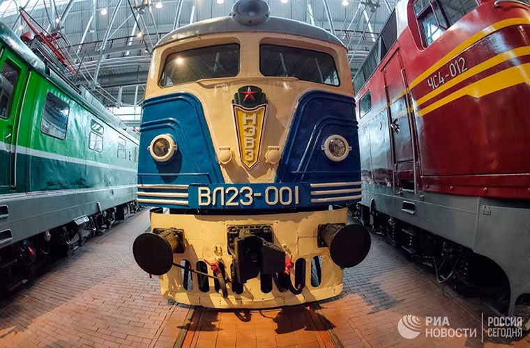 Ky thu bao tang dau may xe lua lon nhat chau Au-Hinh-4