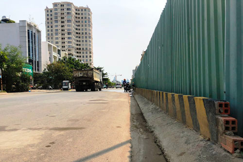 Chu dau tu Lancaster Eden “ngang nguoc” chiem via he, hoc sinh khon don-Hinh-5