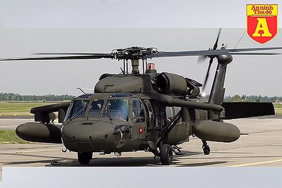 Ngay sau khi tiếp nhận, UH-60A đã cho thấy là một loại trực thăng đa dụng tốt, xứng đáng thay thế huyền thoại UH-1 của nước này.