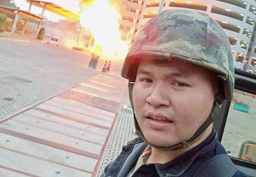 Khuc dao dau lanh lung trong vu quan nhan xa sung 21 nguoi chet o Thai Lan