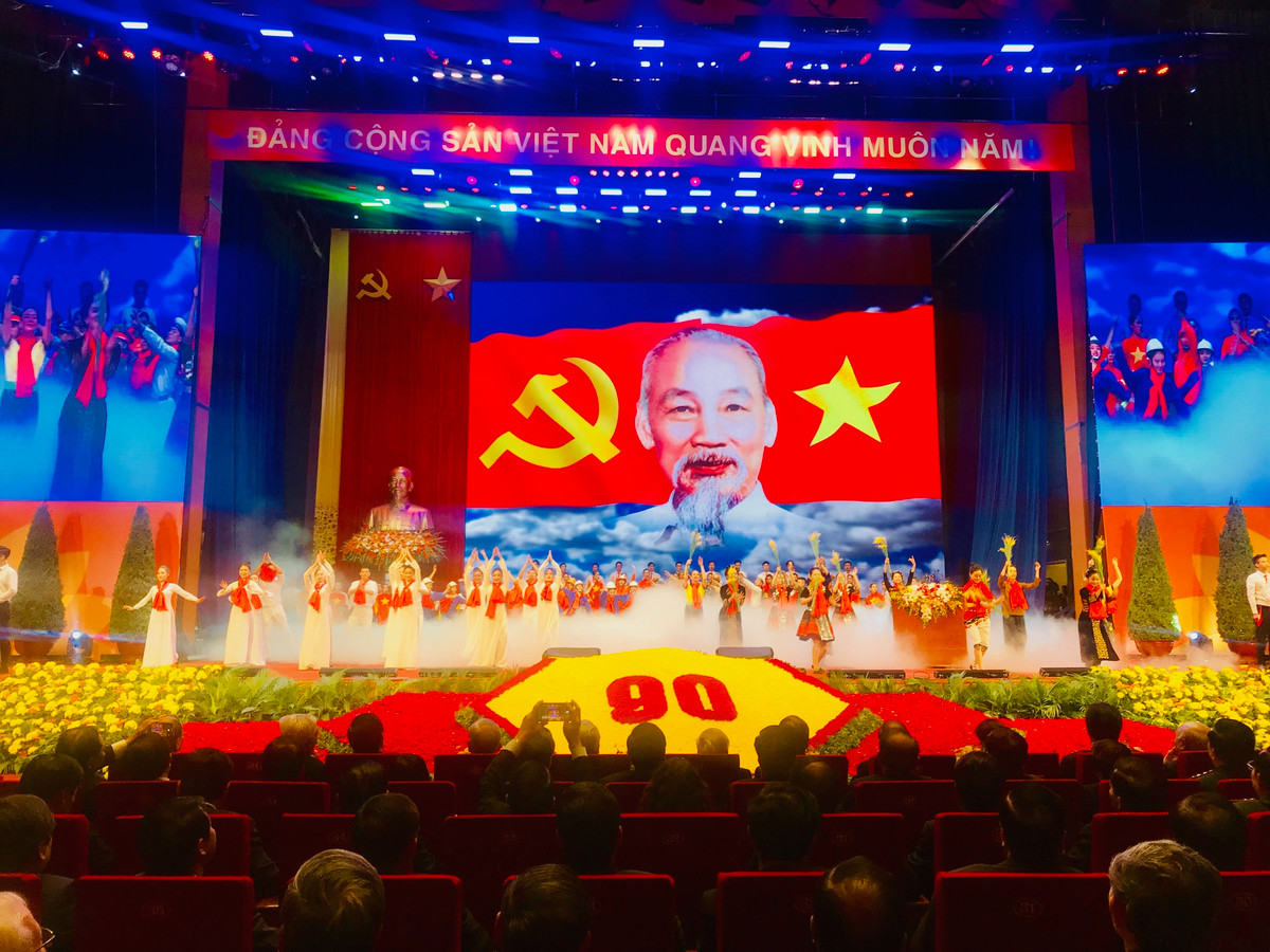 Su lanh dao sang suot cua Dang la nhan to hang dau quyet dinh moi thang loi-Hinh-2