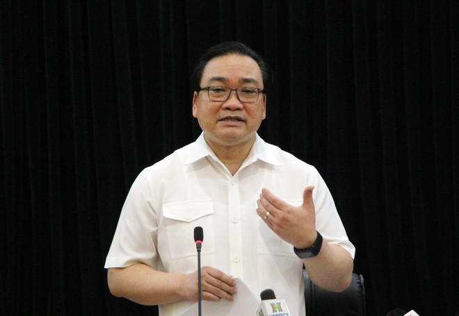 "Phải khắc phục bằng được nhận thức lâu nay "Hà Nội không vội được đâu"", tại hội nghị tổng kết 5 năm thực hiện Chỉ thị 03-CT/TW của Bộ Chính trị và Kế hoạch số 20-KH/TU của Thành ủy Hà Nội về "Tiếp tục đẩy mạnh việc học tập và làm theo tấm gương đạo đức Hồ Chí Minh" diễn ra vào ngày 10/5/2016. (Ảnh: Zing)