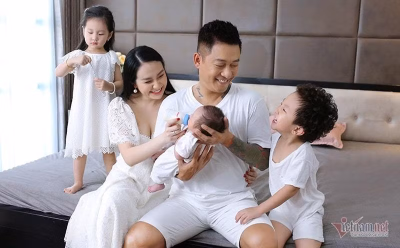 Can canh biet thu tien ty cua vo chong ca si Tuan Hung-Hinh-13