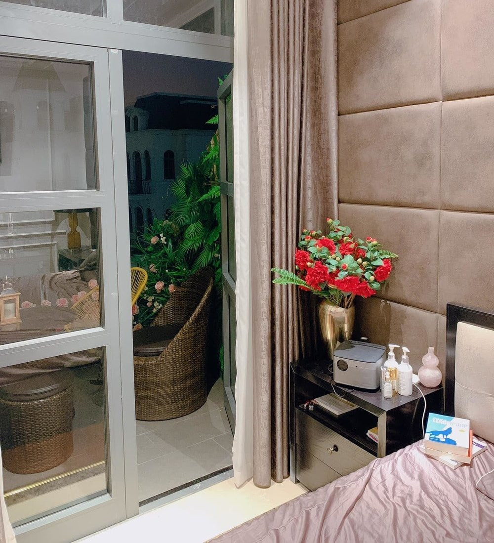 Cận cảnh biệt thự tiền tỷ của vợ chồng ca sĩ Tuấn Hưng - Hình 3 Can canh biet thu tien ty cua vo chong ca si Tuan Hung-Hinh-3