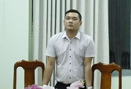 Trước đó, nhiều khách hàng đã làm đơn tố cáo Nguyễn Thanh Hùng, Tổng giám đốc Công ty Bình Dương Cityland lừa bán dự án "ma" mang tên Khu dân cư Phúc Long City, khu dân cư Happy Home tại xã Phước Hòa, huyện Phú Giáo và khu nhà ở Phúc Long 1, Phúc Long 2, khu dân cư Green City, khu dân cư Green City 2, khu dân cư Green City 3 tại xã Lai Hưng, Bàu Bàng. (Ảnh: Zing)