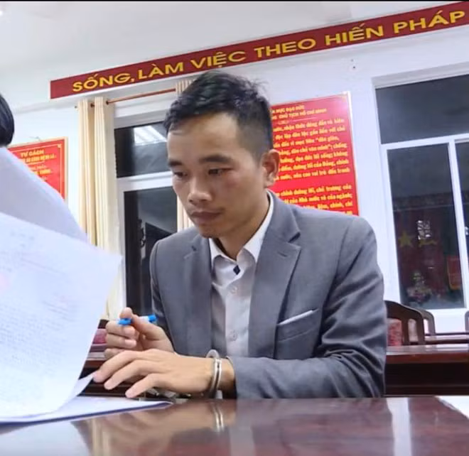 Cụ thể, năm 2019, công ty Hưng Phú đưa vào hoạt động và lập nên 9 dự án “ma” để phân lô bán nền. Các lô đất trên chỉ được phân lô trên giấy mà không triển khai các hoạt động như đào đường, san lấp mặt bằng. (Ảnh: ThanhNien)