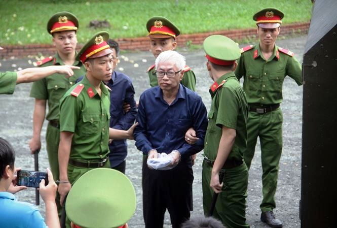 Se cach ly 2 bi cao Vu “nhom” va Tran Phuong Binh de tham van-Hinh-2