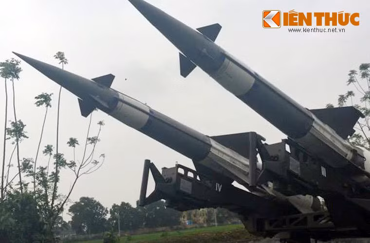 Theo các tài liệu nước ngoài, chương trình nâng cấp S-125-2TM đem lại khả năng chống lại các cuộc tập kích đường không bằng vũ khí công nghệ cao trong môi trường gây nhiễu điện tử mạnh.