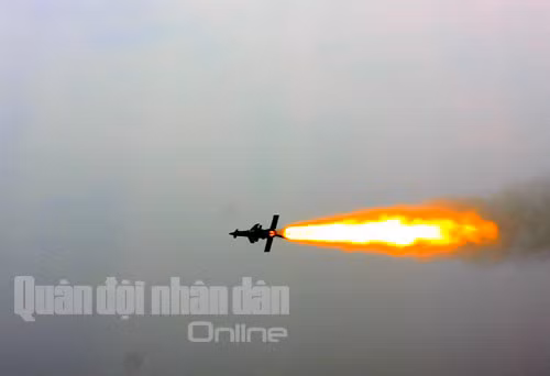 Hệ thống S-125-2TM có xác suất tiêu diệt mục tiêu máy bay chiến thuật từ 85-96%, tên lửa hành trình đạt từ 30-80%, trực thăng đạt 40-85%. Nguồn ảnh: Quân đội Nhân dân Online