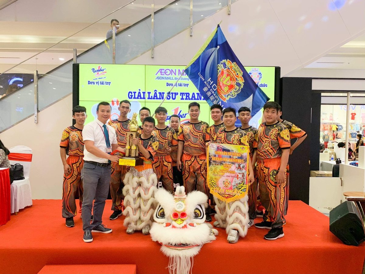 Man nhan voi man tranh tai cua 30 doi tai Cup Number 1-Hinh-5