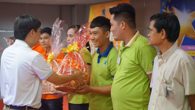 Tuyen duong Nhan vien xuat sac Khoi cac nha may va Logistics Tan Hiep Phat 2019-Hinh-6