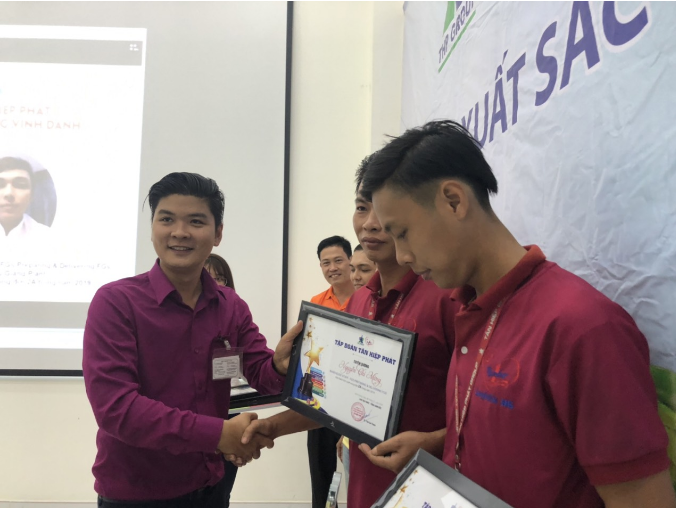 Tuyen duong Nhan vien xuat sac Khoi cac nha may va Logistics Tan Hiep Phat 2019-Hinh-3