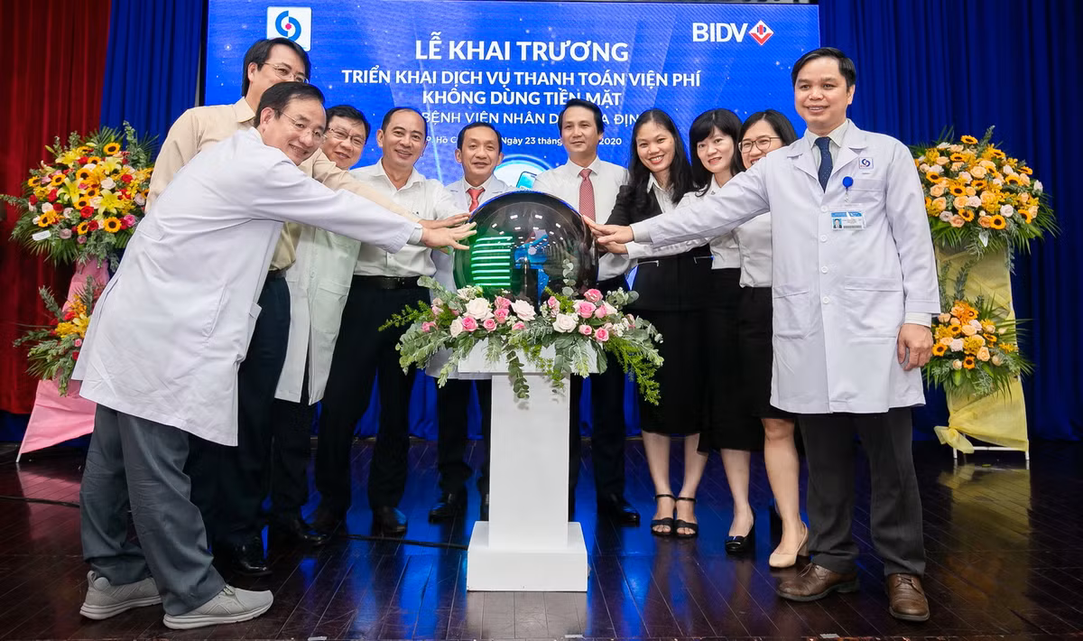 BIDV va BV Nhan dan Gia Dinh trien khai thanh toan vien phi khong tien mat-Hinh-2