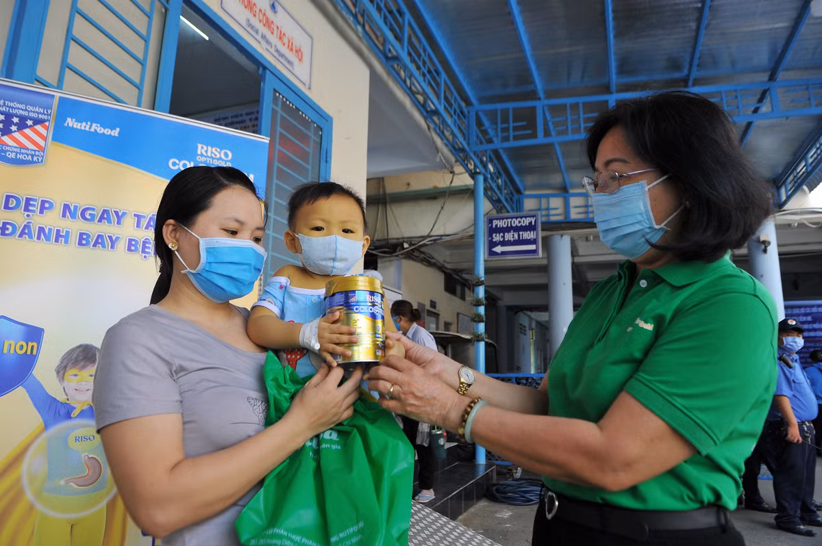 Trao sẻ chia, yêu thương cùng vượt qua đại dịch - Hình 3 Trao se chia, yeu thuong cung vuot qua dai dich-Hinh-3