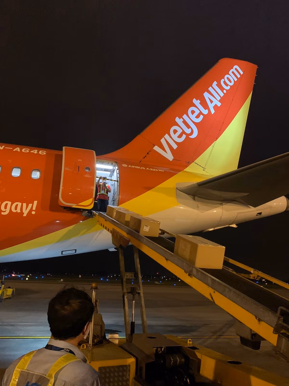 Hang hang khong Vietjet thong bao lich khai thac moi-Hinh-2