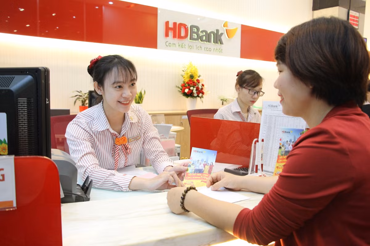 HDBank mien giam phi chuyen tien cho doanh nghiep va khach hang ca nhan