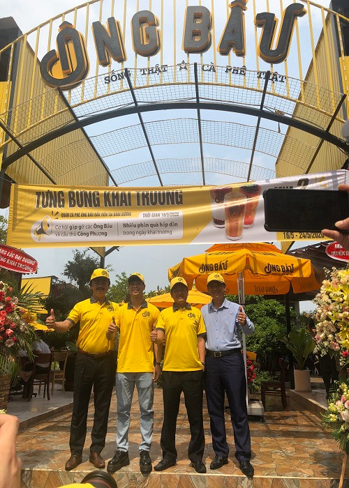 Chuoi ca phe Ong Bau mo quan lon nhat tai Binh Duong-Hinh-4