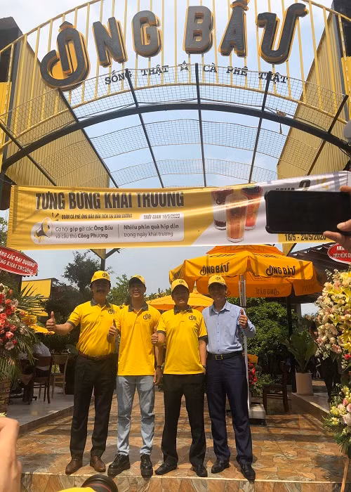 Chuoi ca phe Ong Bau mo quan lon nhat tai Binh Duong-Hinh-4