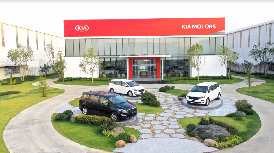 Thaco xuat khau 40 xe du lich Kia Grand Carnival sang Thai Lan-Hinh-4