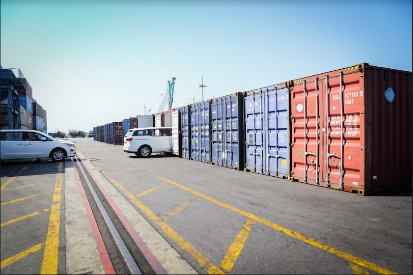 Thaco xuat khau 40 xe du lich Kia Grand Carnival sang Thai Lan-Hinh-3