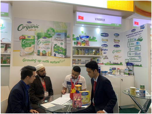 Vinamilk ky thanh cong hop dong xuat khau sua tai Hoi cho quoc te Gulfood Dubai-Hinh-3