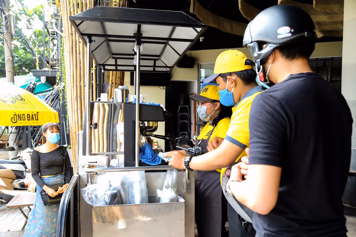 Ca phe ong bau hop tac voi chuoi nha hang ba gac mo rong he thong-Hinh-3