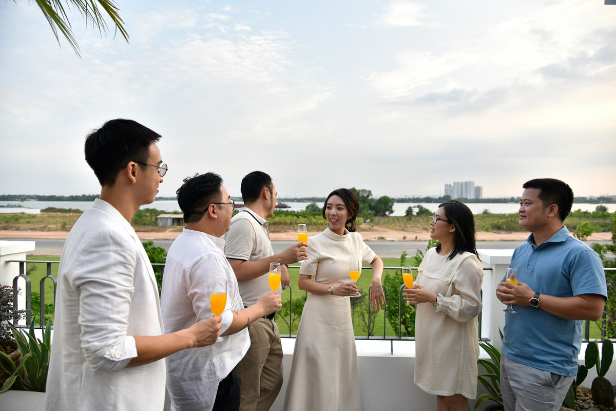 Dan sao Viet kham pha nha pho phong cach Dia Trung Hai tai Aqua City-Hinh-8