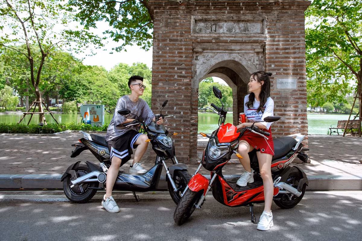 Mua xe may dien VinFast: Tai sao khong ngay bay gio?-Hinh-3