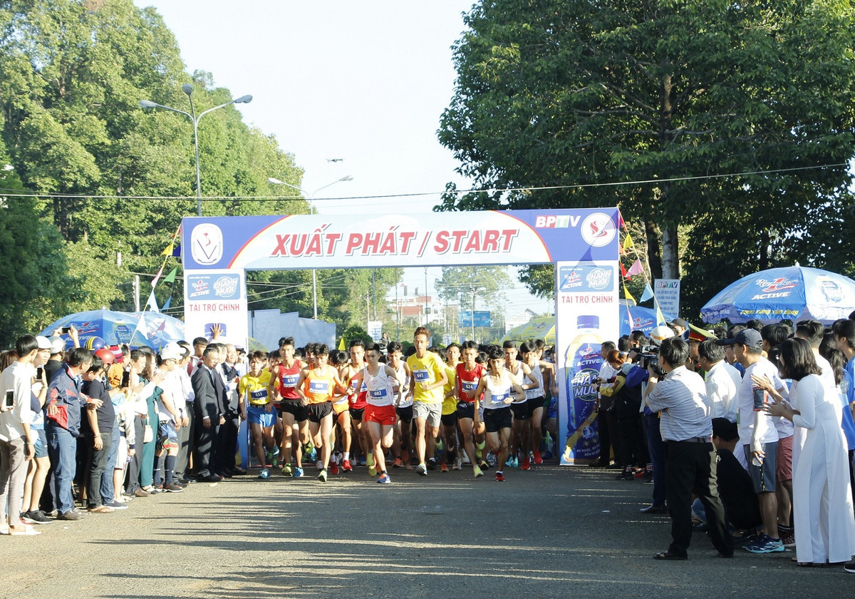 Nha vo dich SEA Games 30 len ngoi 