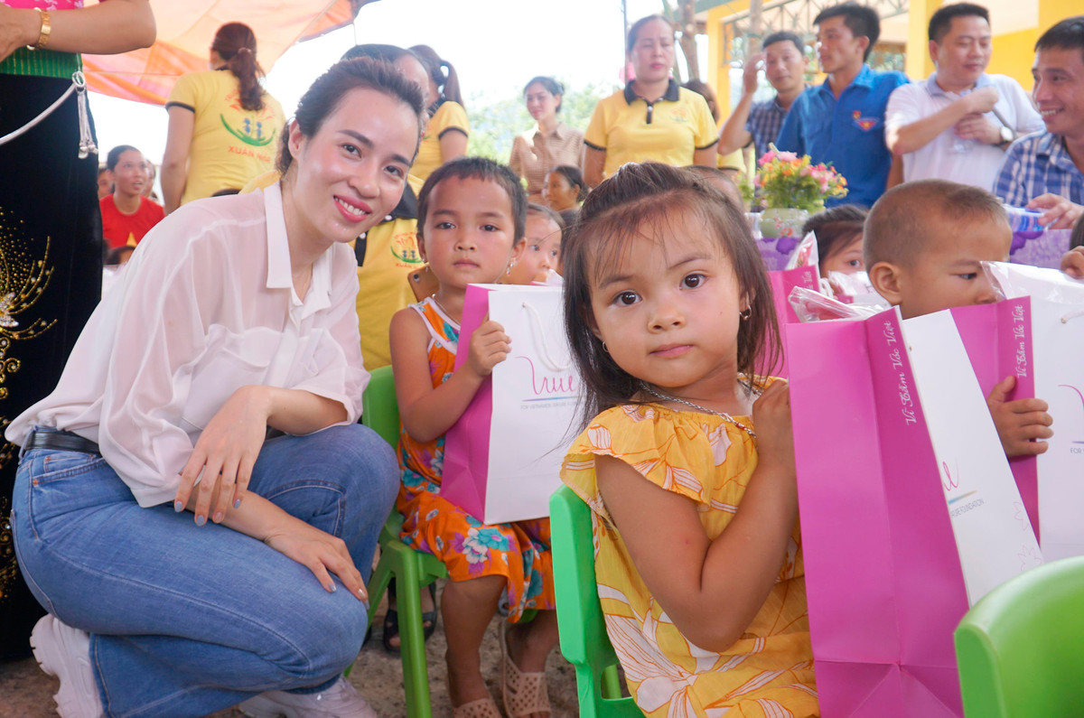 Ban Muong An - Son La nang cap diem truong mam non-Hinh-4