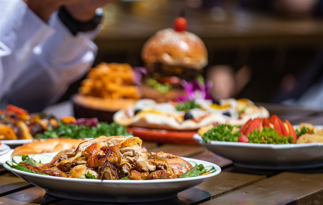 Chang can di dau xa, du lich the gioi ngay tai Sun World Ba Na Hills-Hinh-5